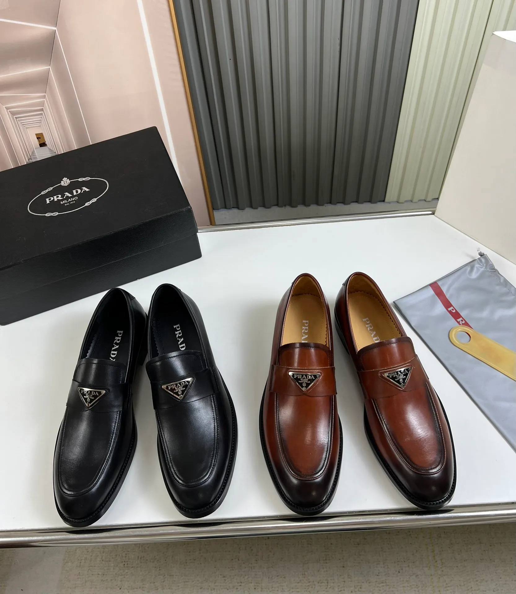 Men's shoes 💰520💰 Prada.PRADA men's business casual leather shoes, 1:1 shipment ⬆️Luxurious and noble 👞All imported original brand leather materials, just to create a more comfortable wearing experience, upper: original cowhide ➕Imported full cow lining, original outsole ✔️36-45 (45 non-returnable)